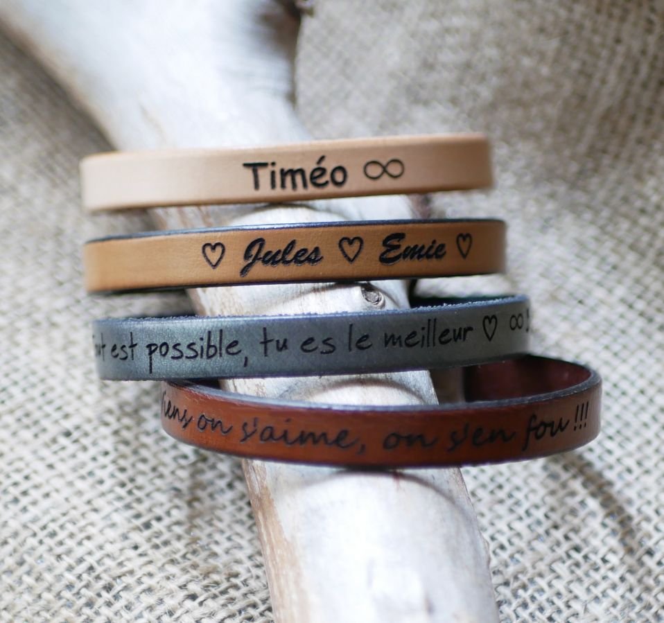 Aanpasbare gegraveerde leren armband voor mannen keuze van sluiting 