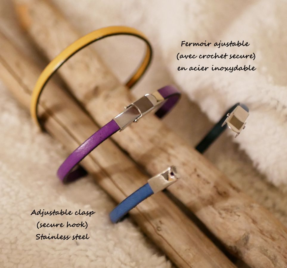 Armband met gepersonaliseerde voornaam door gravure op leer 