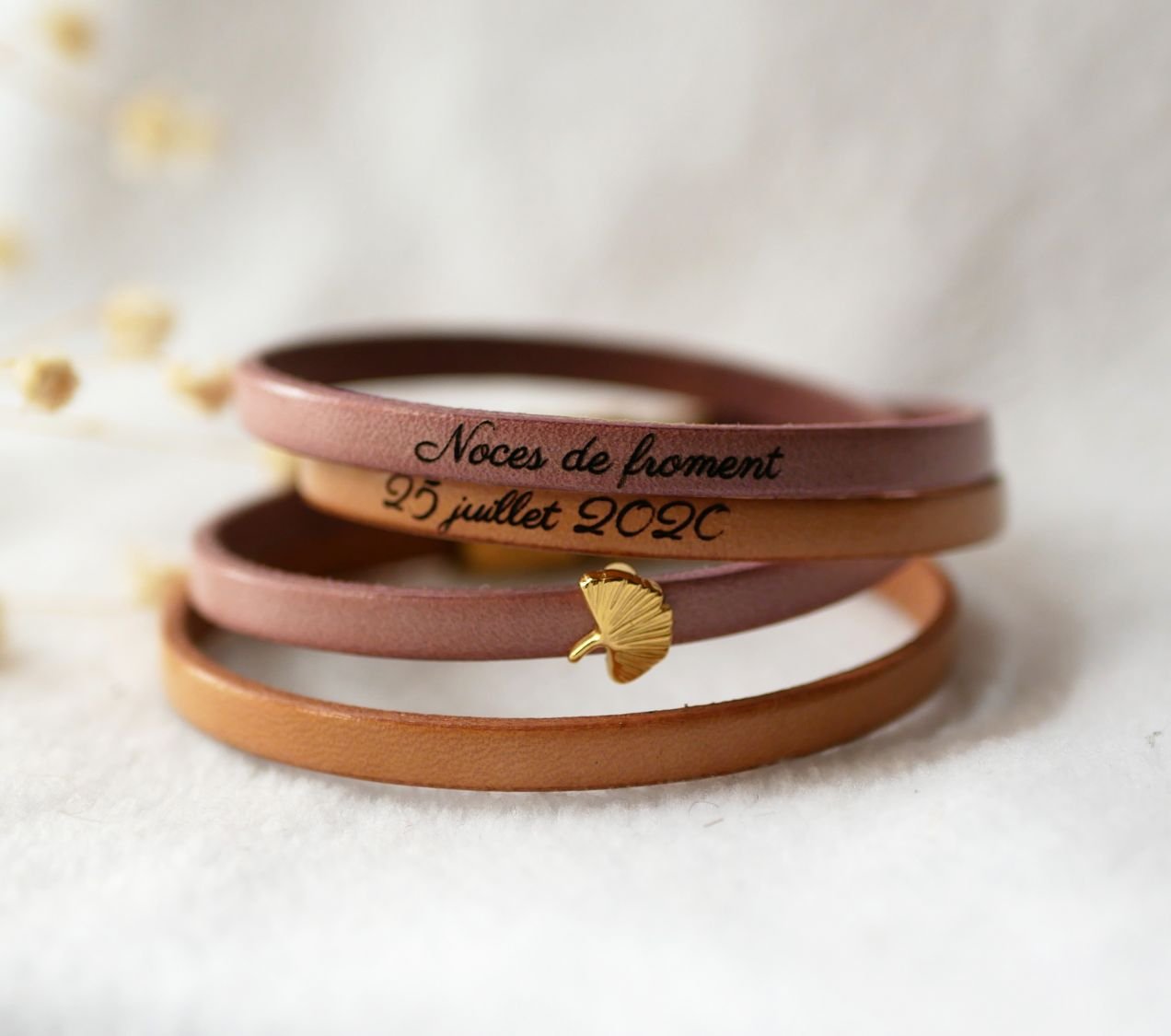 Zen lederen armband in duo van kleuren, personaliseerbaar met gouden ginkgo 