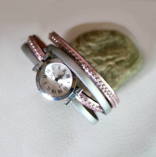 Horloge met dubbele roze metallic lederen band, te personaliseren 