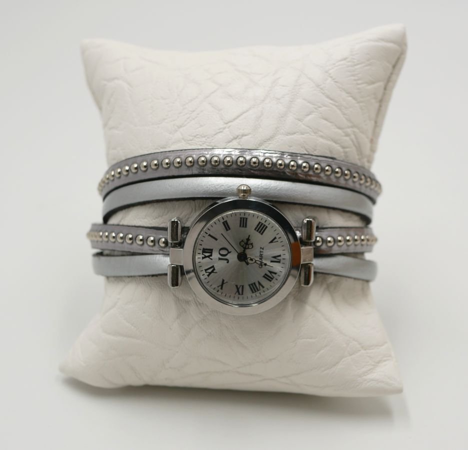 Horloge verzilverde dubbele lederen band kralen kleurkeuze aan te passen 