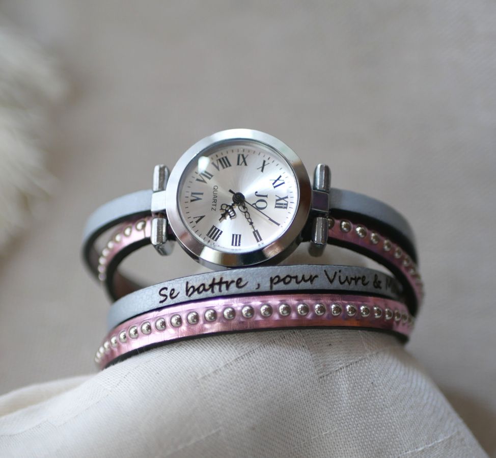 Horloge met dubbele roze metallic lederen band, te personaliseren 