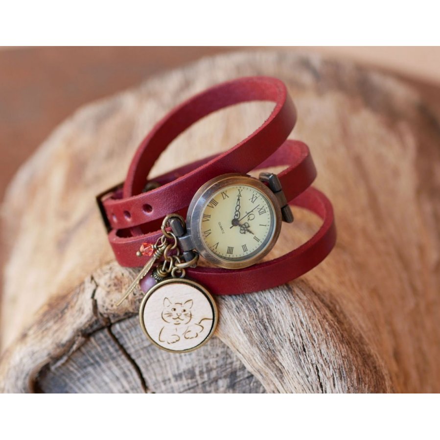 Lederen armbandhorloge met te graveren houten cabochon