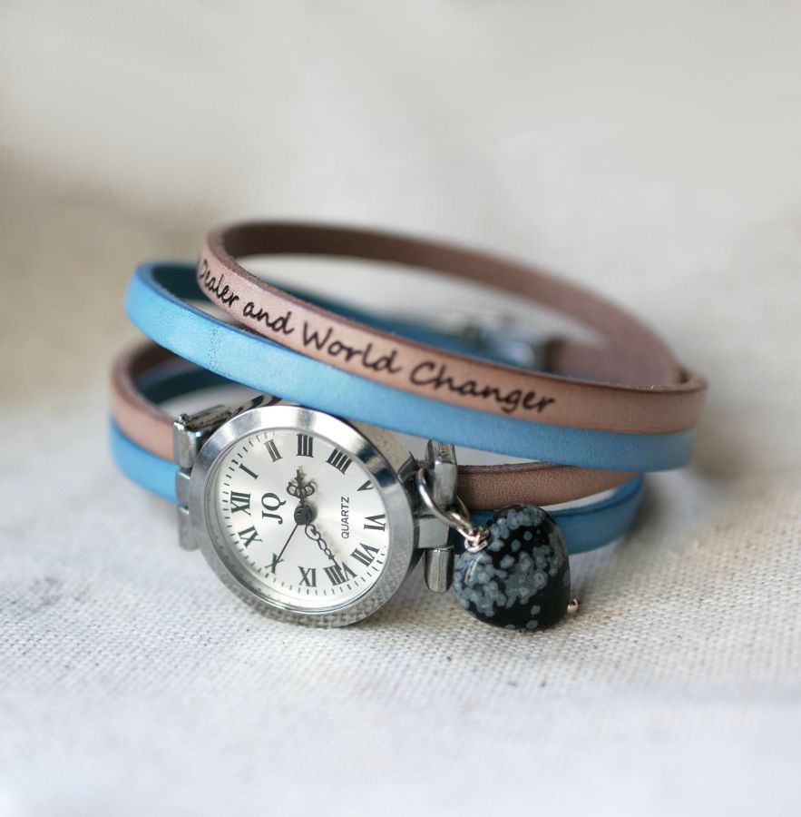 Horloge met dubbele lederen band en obsidiaan stenen hart, kleuren te personaliseren 