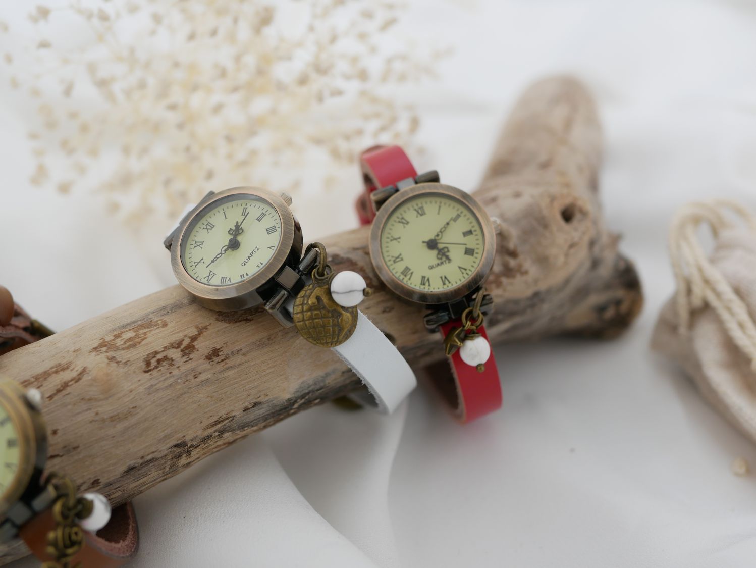Lederen armbandhorloge, volledig aanpasbaar 