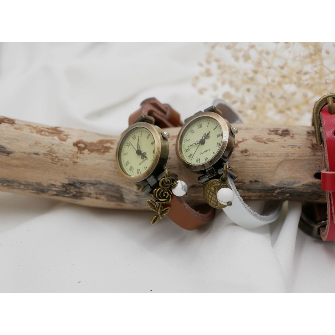 Lederen armbandhorloge, volledig aanpasbaar 