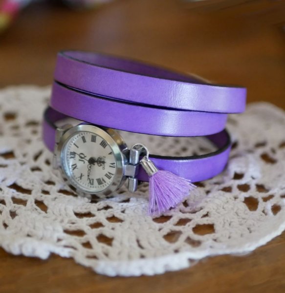 Leren armband horloge Lila 2 of 3 rondes met pompon