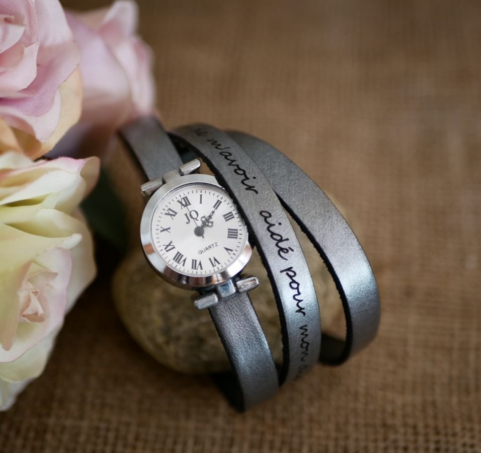 Aanpasbaar multi-turn horloge met zilveren wijzerplaat 