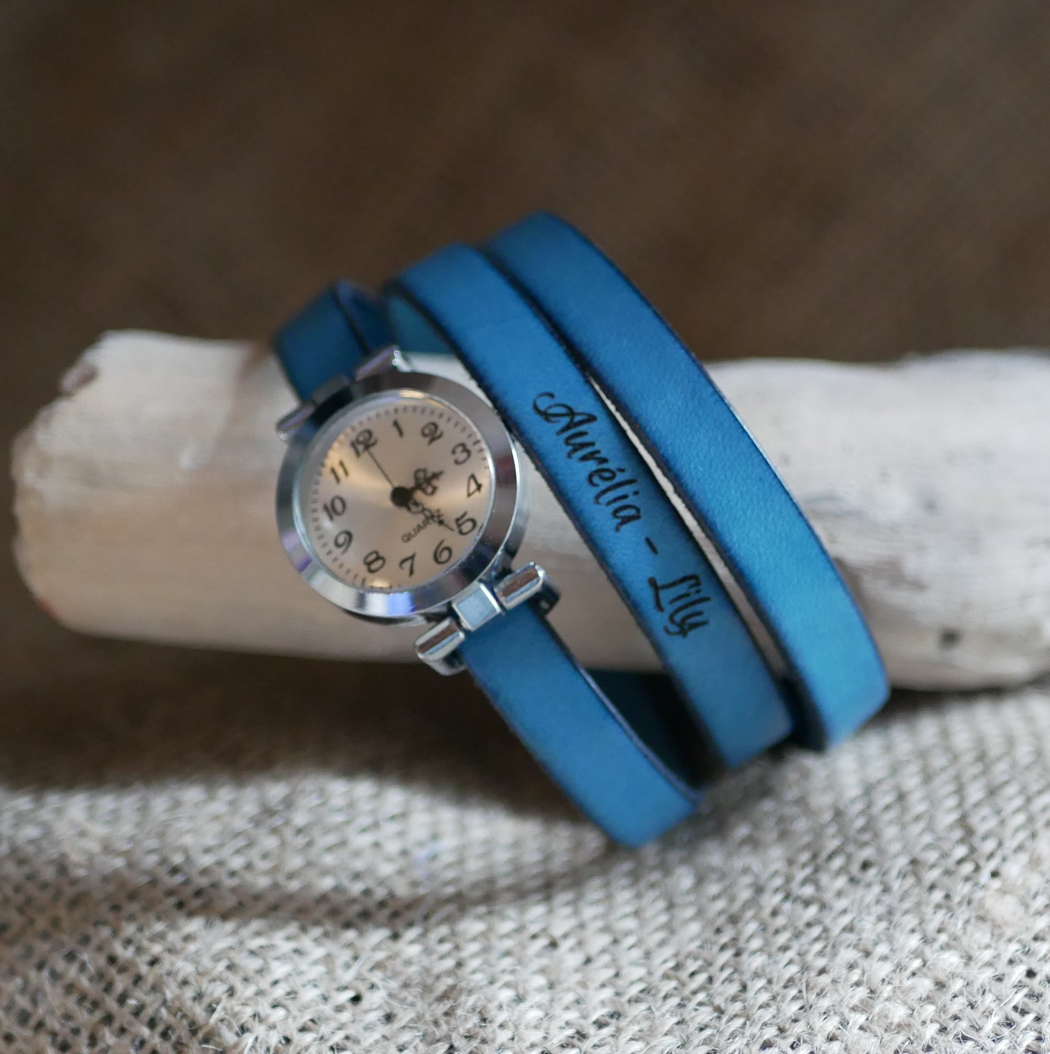 Aanpasbaar multi-turn horloge met zilveren wijzerplaat 