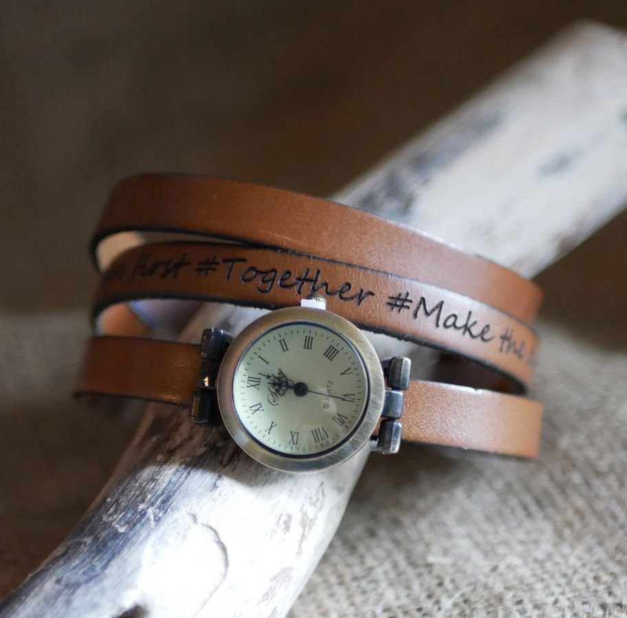 Aanpasbaar triple tour horloge met bronzen wijzerplaat 