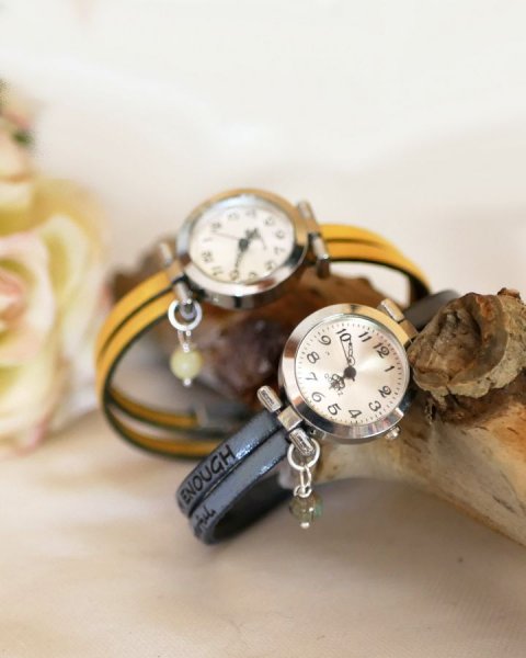 Aanpasbaar en kleurrijk leren sieradenhorloge voor dames