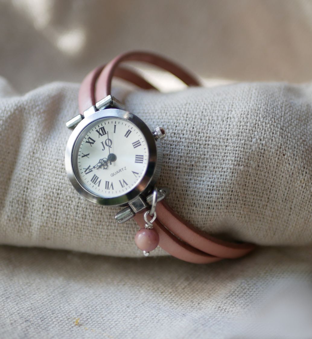 Aanpasbaar en kleurrijk leren sieradenhorloge voor dames