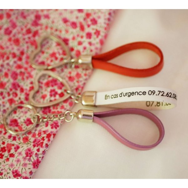 Aanpasbare leren sleutelhanger met naam telefoonboodschap