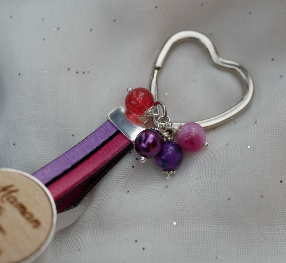 Dubbele lederen sleutelhanger met gepersonaliseerde houten kap