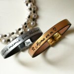 Leren armband met gravure voor vrouwen