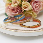 Gepersonaliseerde gekruiste leren duoarmband voor meisjes of vrouwen 