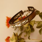 Florâme armband met groen liberty lint op limoengroen leer
