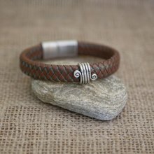 Armband bruin leer gevlochten man sluiting geborsteld staal magnetisch