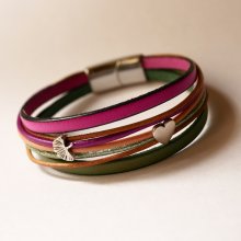 Fuchsia lederen manchet armband met 2 zilverkleurige lussen