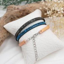 Leren damesarmband te personaliseren door gravure met zilveren ketting