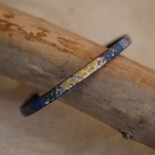 Vrouwenarmband van fijn leder met impressionistische print