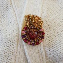 Broche ex-voto Sacré Coeur en perles et coeur cristal Swarovski