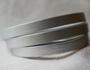Soepel zilver leer